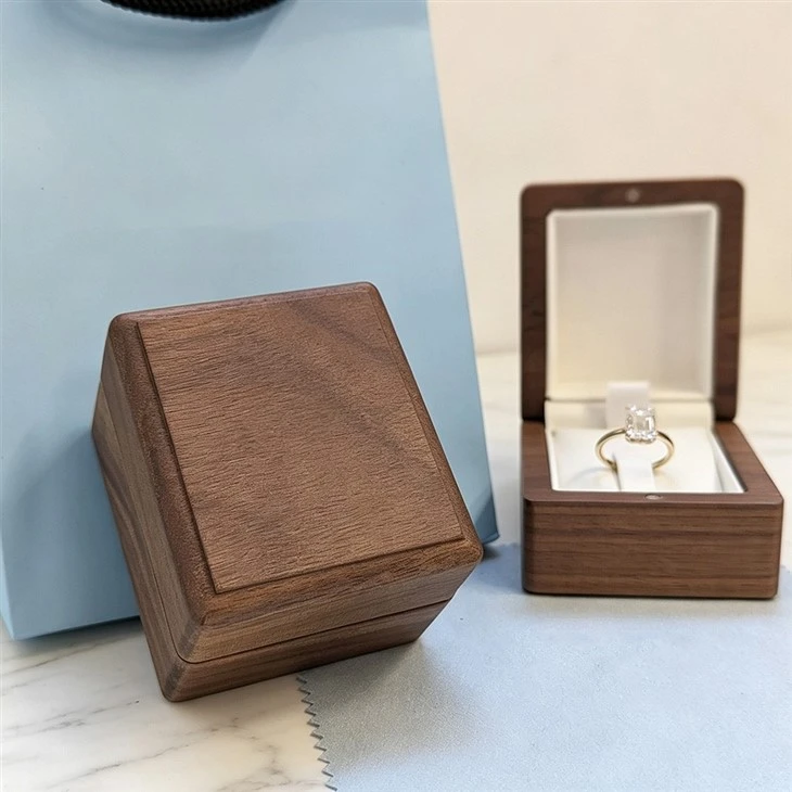 Walnut Ring Box With Lining factory